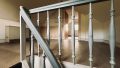 Treppe u Blick ins Zimmer