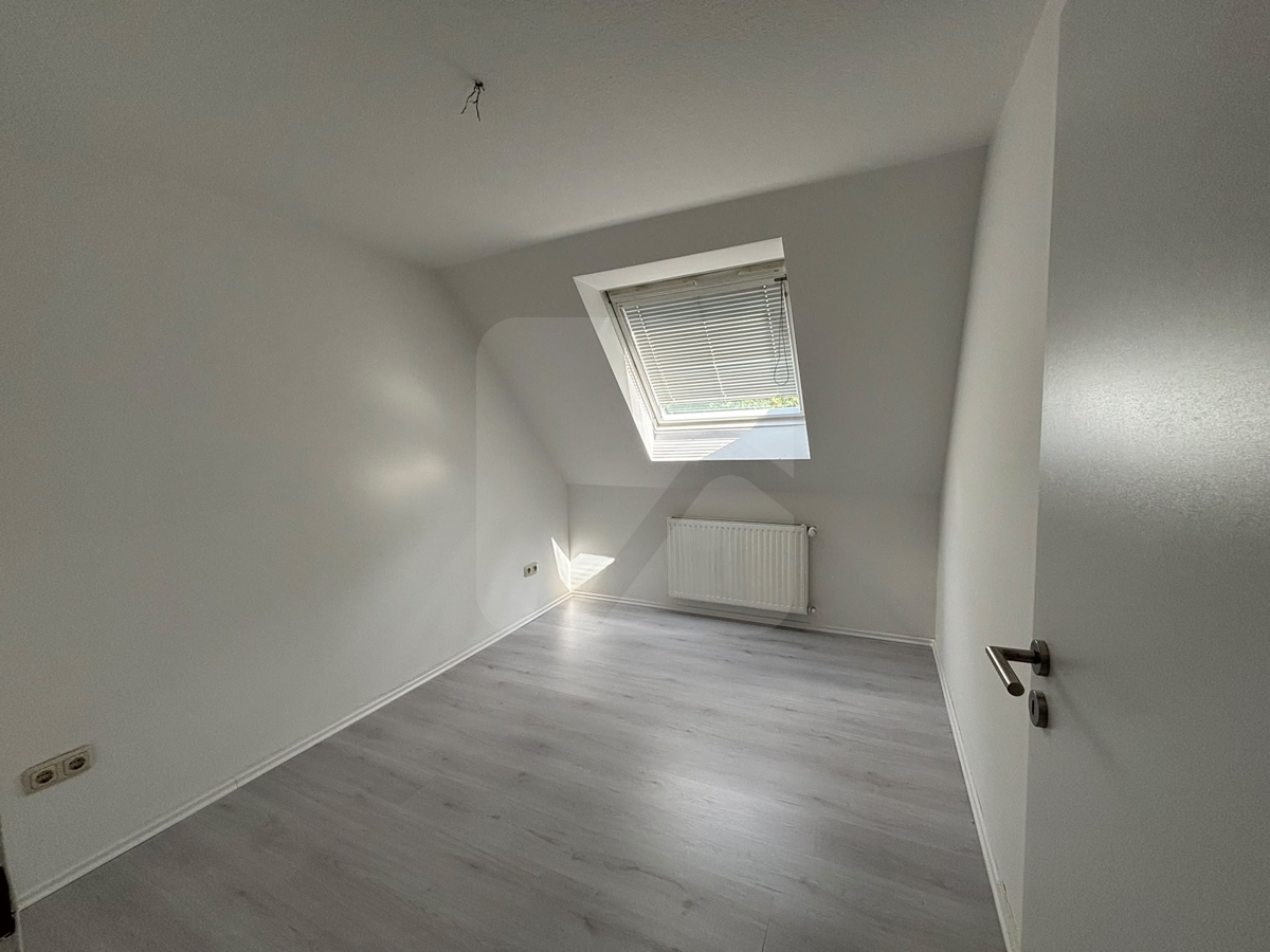 Lüdenscheid: renoviert - gemütliches Single-Apartment im Dachgeschoss - Photo 4